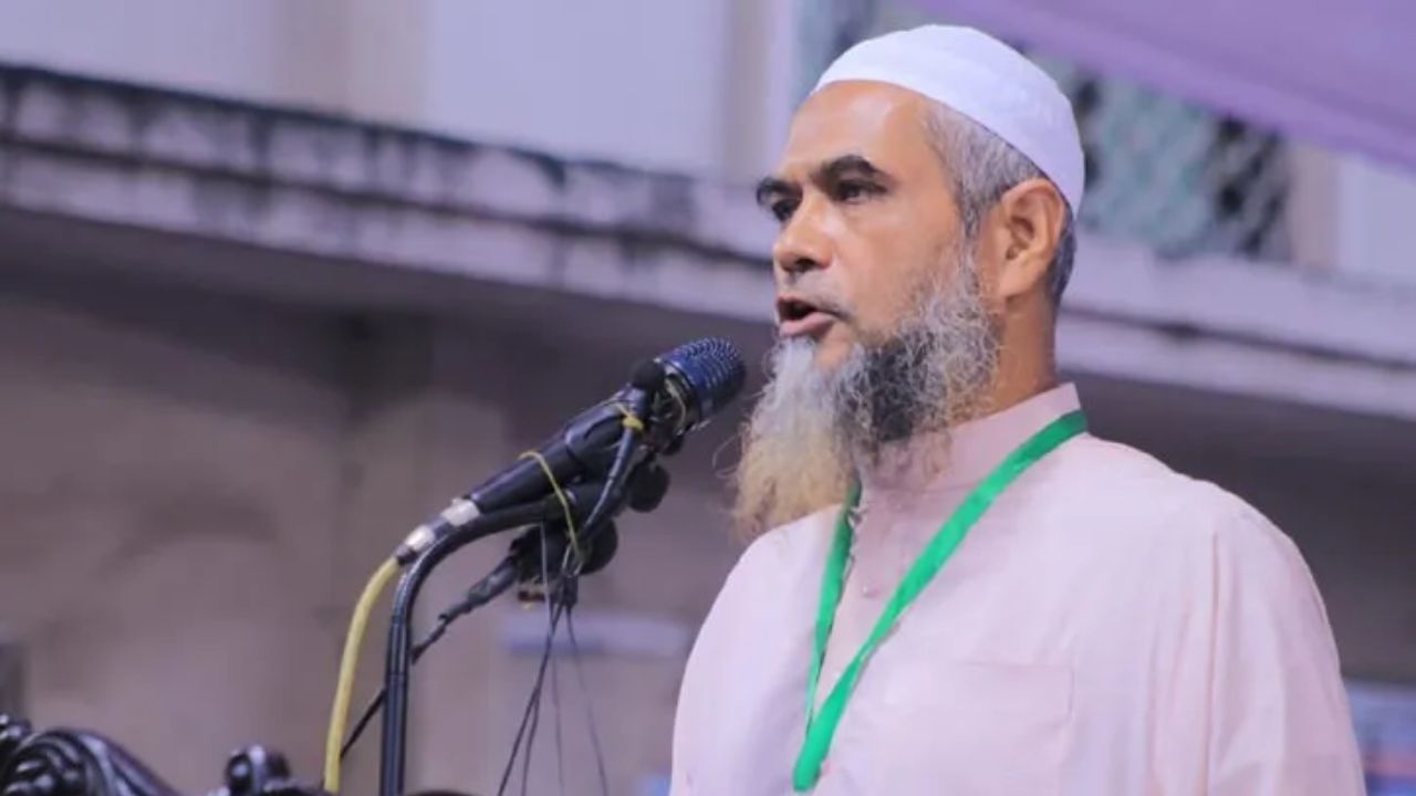 ‘জুলাই বিপ্লব নিয়ে কোনো ধরনের চেতনা ব্যবসা জনগণ মেনে নিবে না’